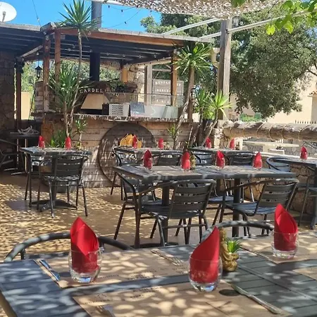 Alojamento de Acomodação e Pequeno-almoço L'auberge Galeria (Corsica)