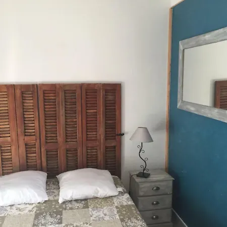 Alojamento de Acomodação e Pequeno-almoço L'auberge Galeria (Corsica)