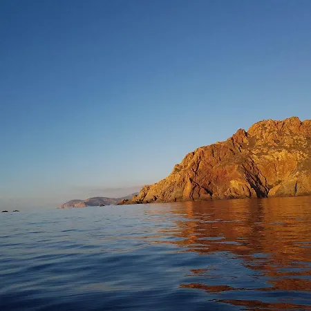 L'auberge Alojamento de Acomodação e Pequeno-almoço 3*